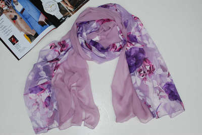 杭州蓝美卡日用品 色彩艳丽的爆款丝巾，自产自销，价格全网最优